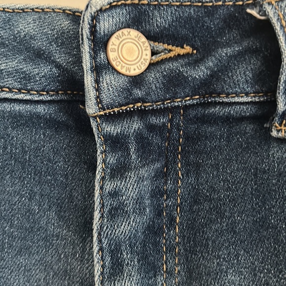 Wax Jeans Distressed Shorts, Size Medium - Picture 2 of 5